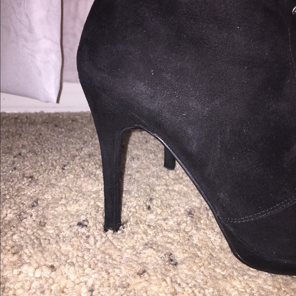 Stuart Weitzman Lace Up Boots - Picture 3 of 8